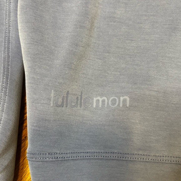 Women’s Lululemon Softstreme Perfectly Oversized Cropped Crew size 4. Pitch blue - Picture 5 of 6